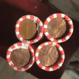 4 shotgun rolls 2-tails/tails 2-heads/heads,Buyers choice. 1 @10$, 2@$15, 4@$20